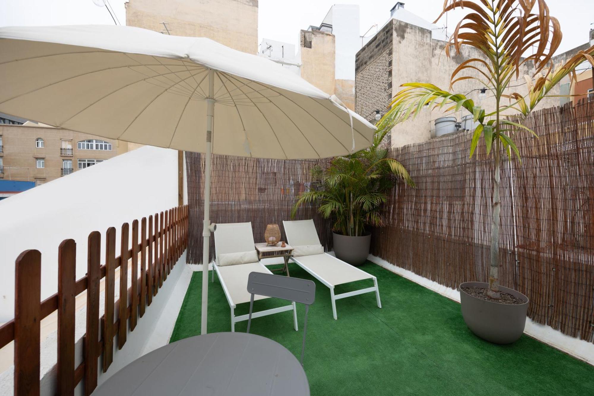 Kite & Surf Nomad House Otel Las Palmas de Gran Canaria Dış mekan fotoğraf